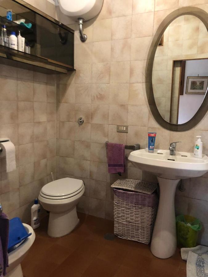 Solo Traveller Bedroom In Homestays City Center Florenz Exterior foto